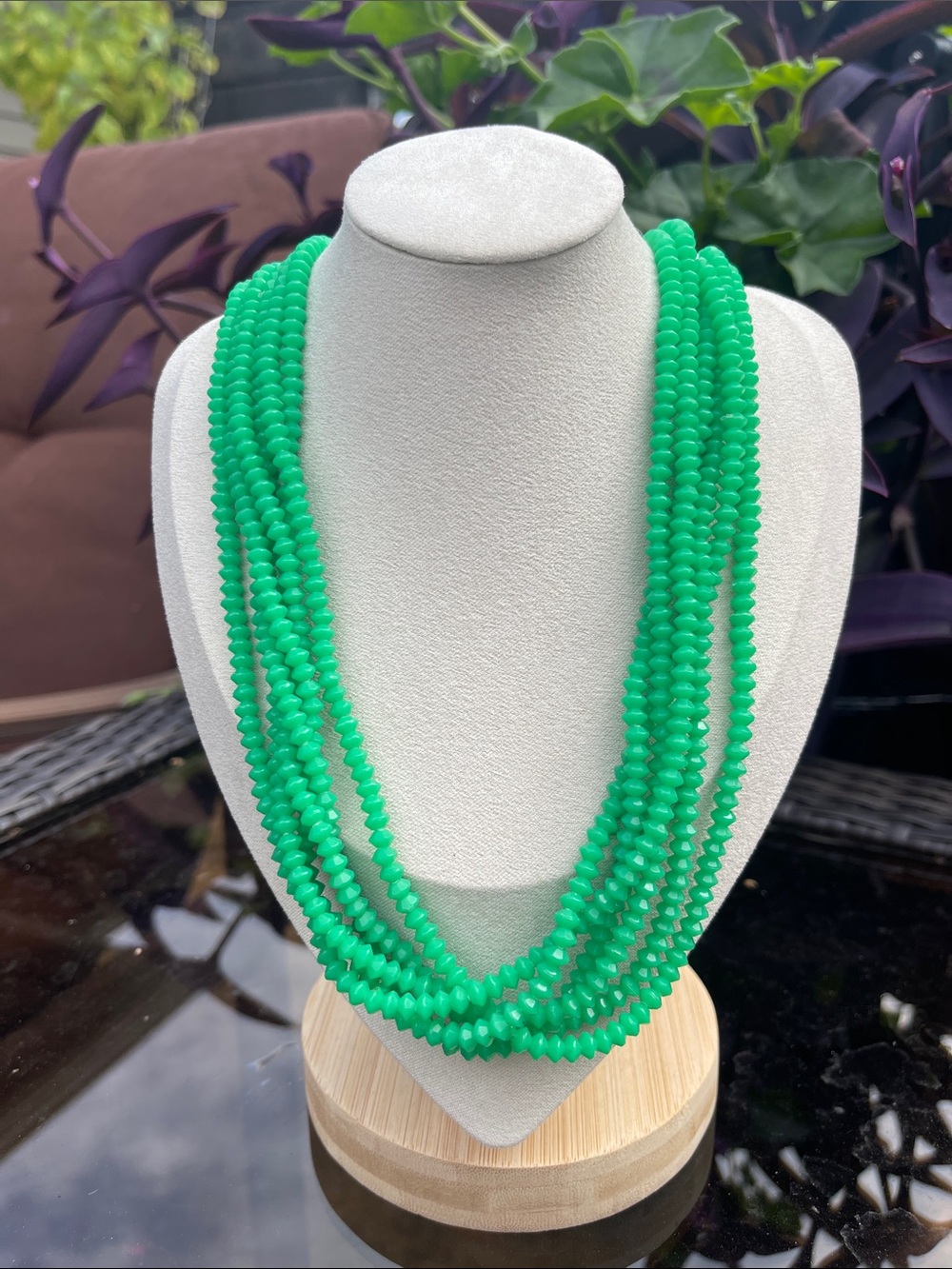 N4. VINTAGE | 6 Strand Stunner | 22"